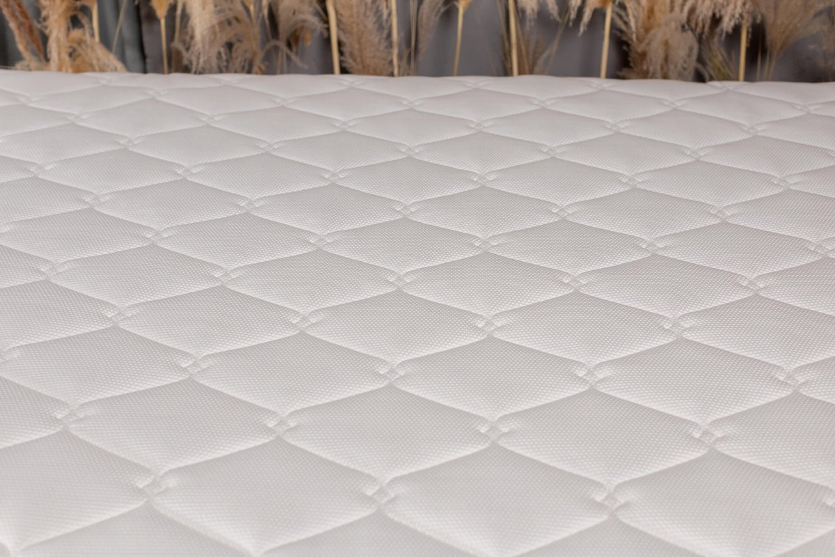 Тонкий матрас MaterLux MEMORY FOAM 2 (МЕМОРИ ФОАМ 2) 140x200