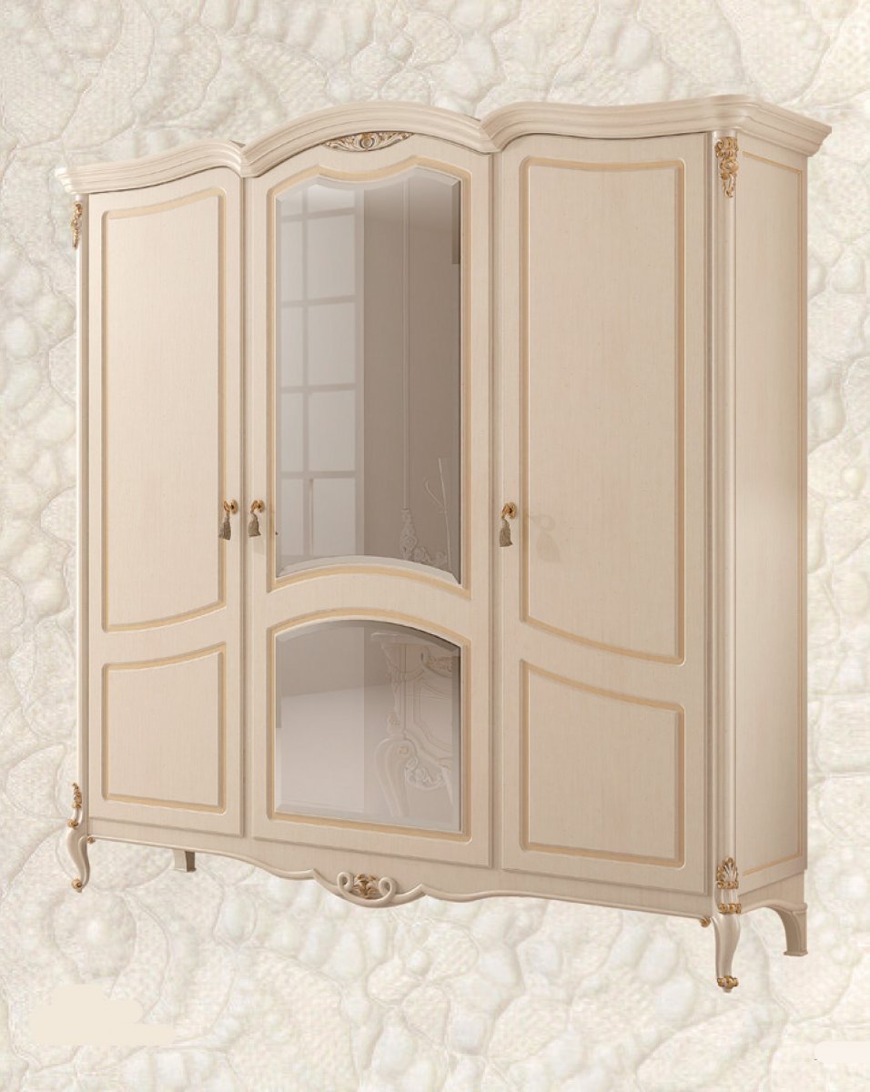 Шкафы фабрики Antonelli Atelier в классическом стиле